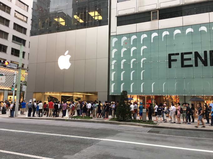 apple_store-ginza1